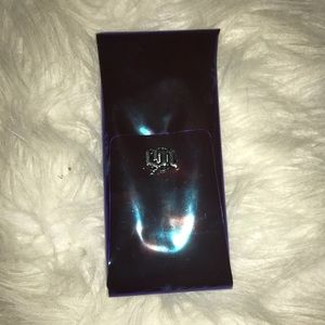 urban decay trouble maker CASE